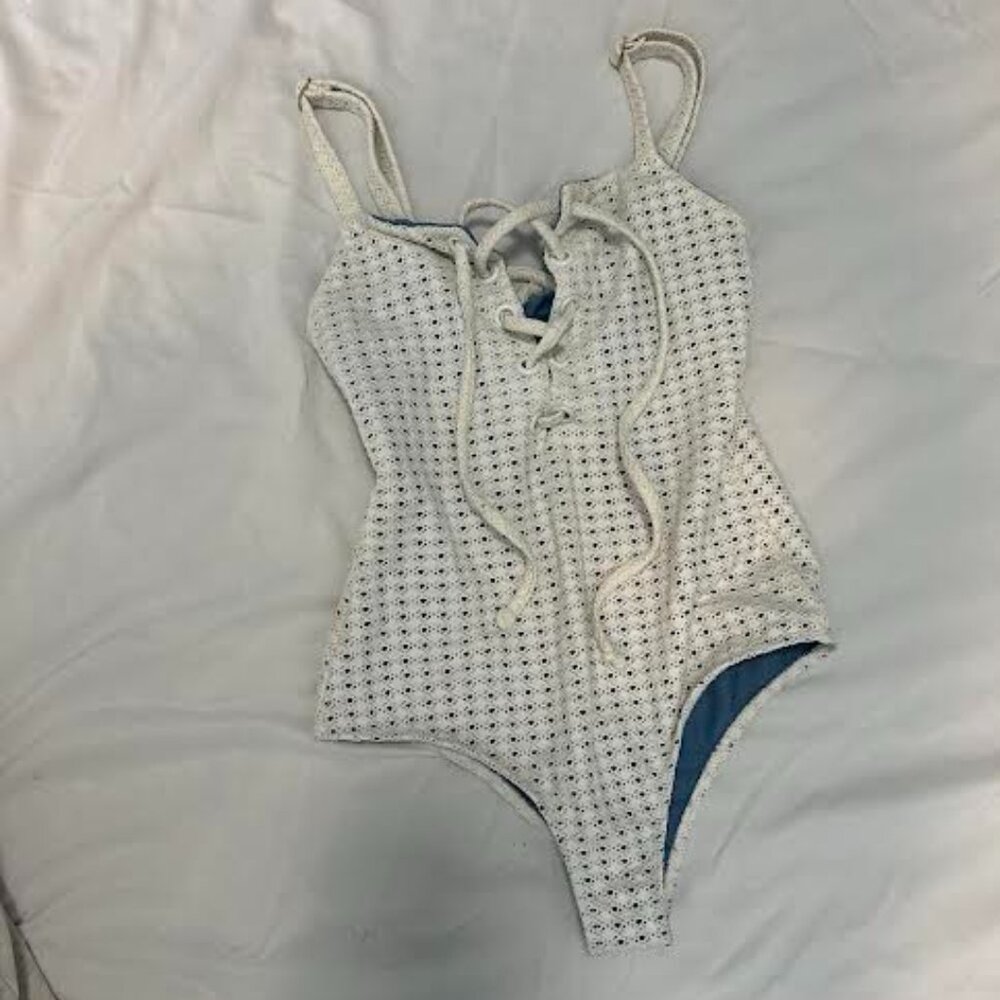 one piece swim suit